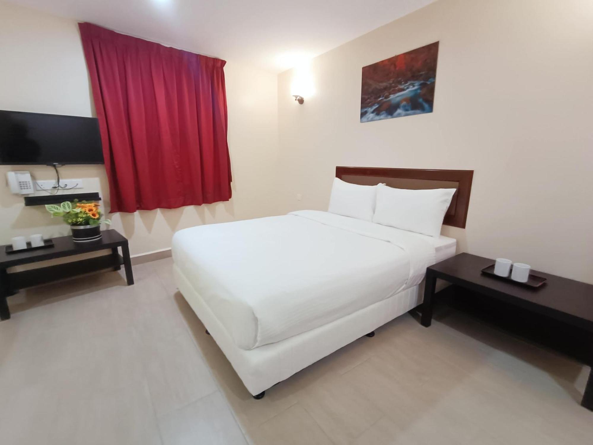 Capital O 90897 Island City Hotel Джорджтаун Экстерьер фото